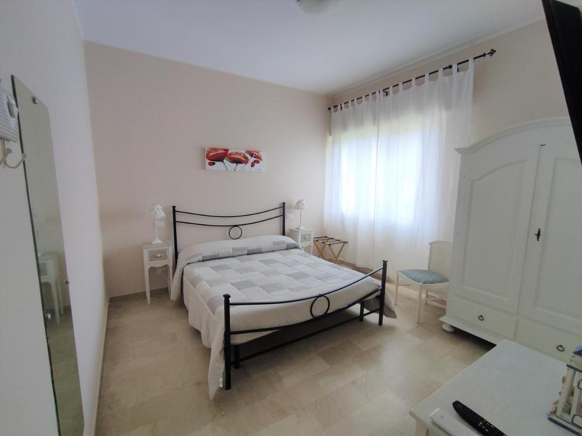 Bed and Breakfast La Mimosa Chic Пьетразанта Экстерьер фото