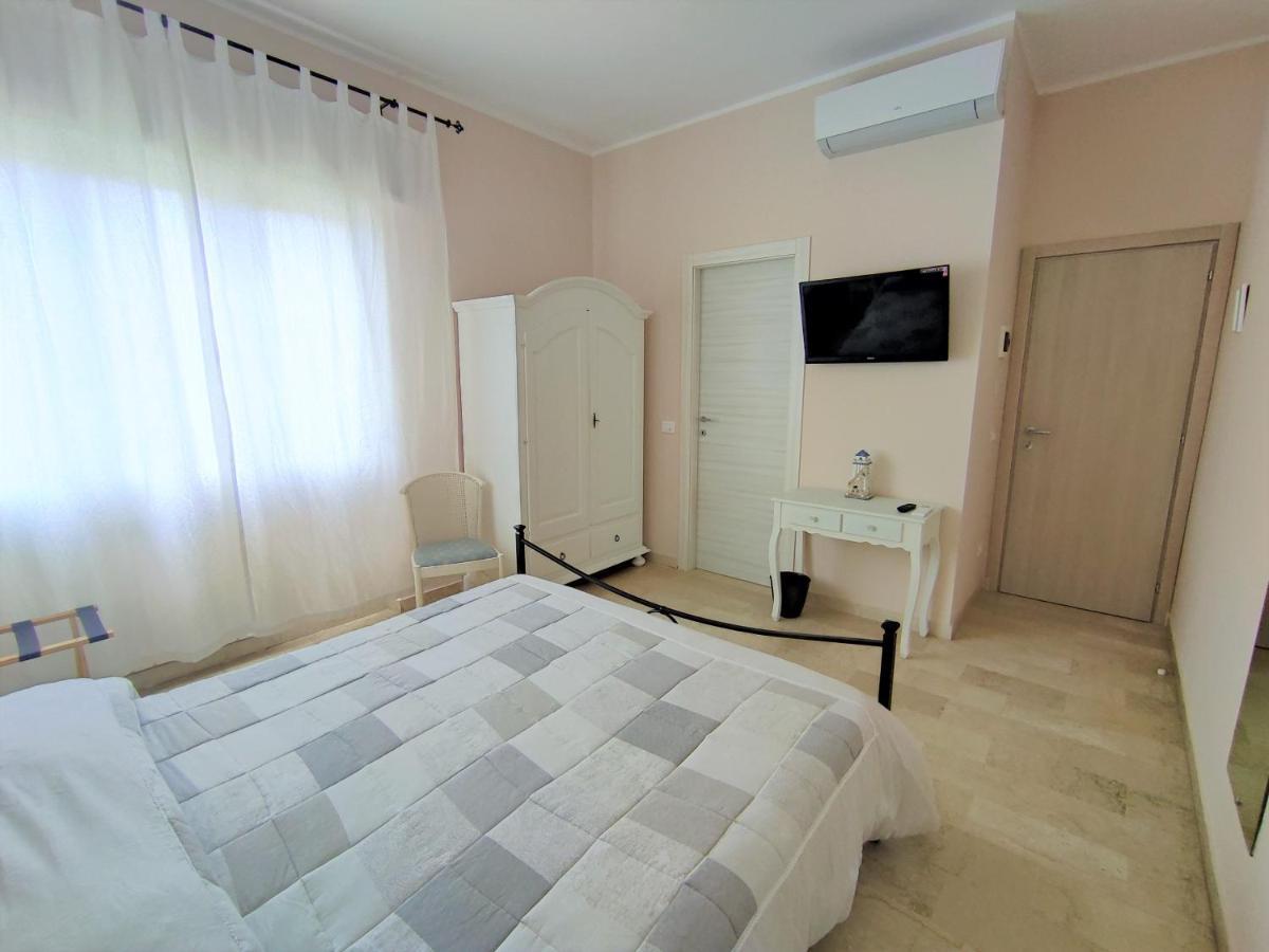 Bed and Breakfast La Mimosa Chic Пьетразанта Экстерьер фото