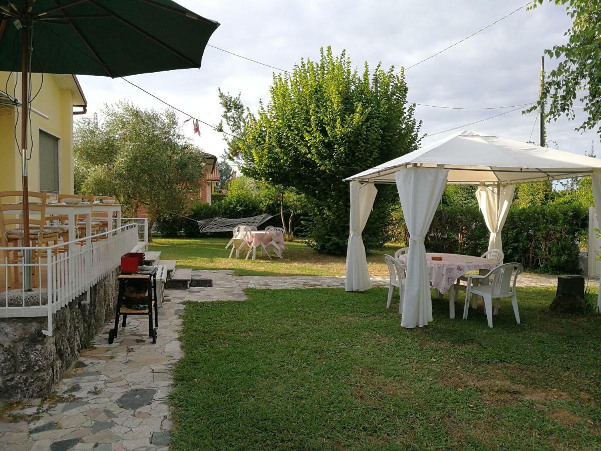 Bed and Breakfast La Mimosa Chic Пьетразанта Экстерьер фото